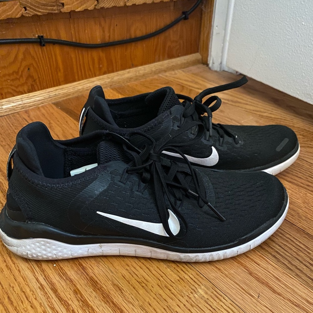 Black Nike Free RN Size 7.5